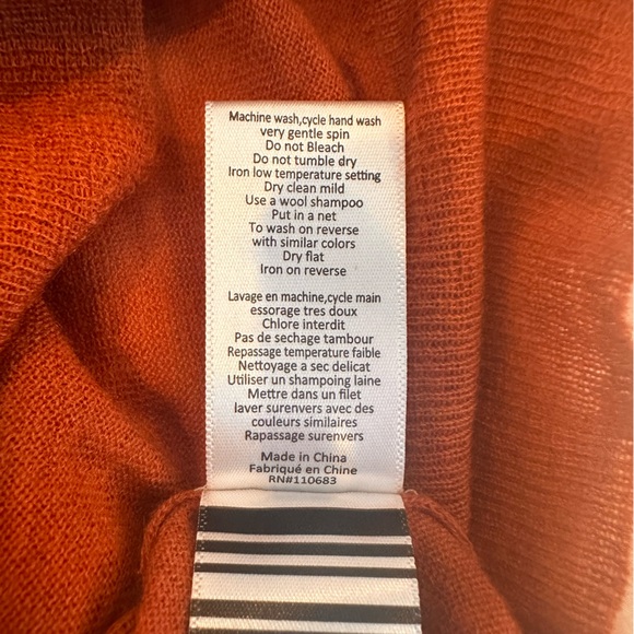 New with tags Joseph Ltd. Women’s Cashmere Sweater - Picture 6 of 7